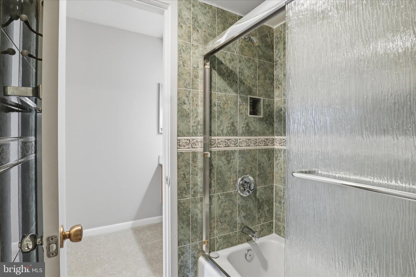 3709 S GEORGE MASON DR #912, FALLS CHURCH, Virginia 22041, 2 Bedrooms Bedrooms, ,2 BathroomsBathrooms,Residential,For sale,3709 S GEORGE MASON DR #912,VAFX2285066 MLS # VAFX2285066