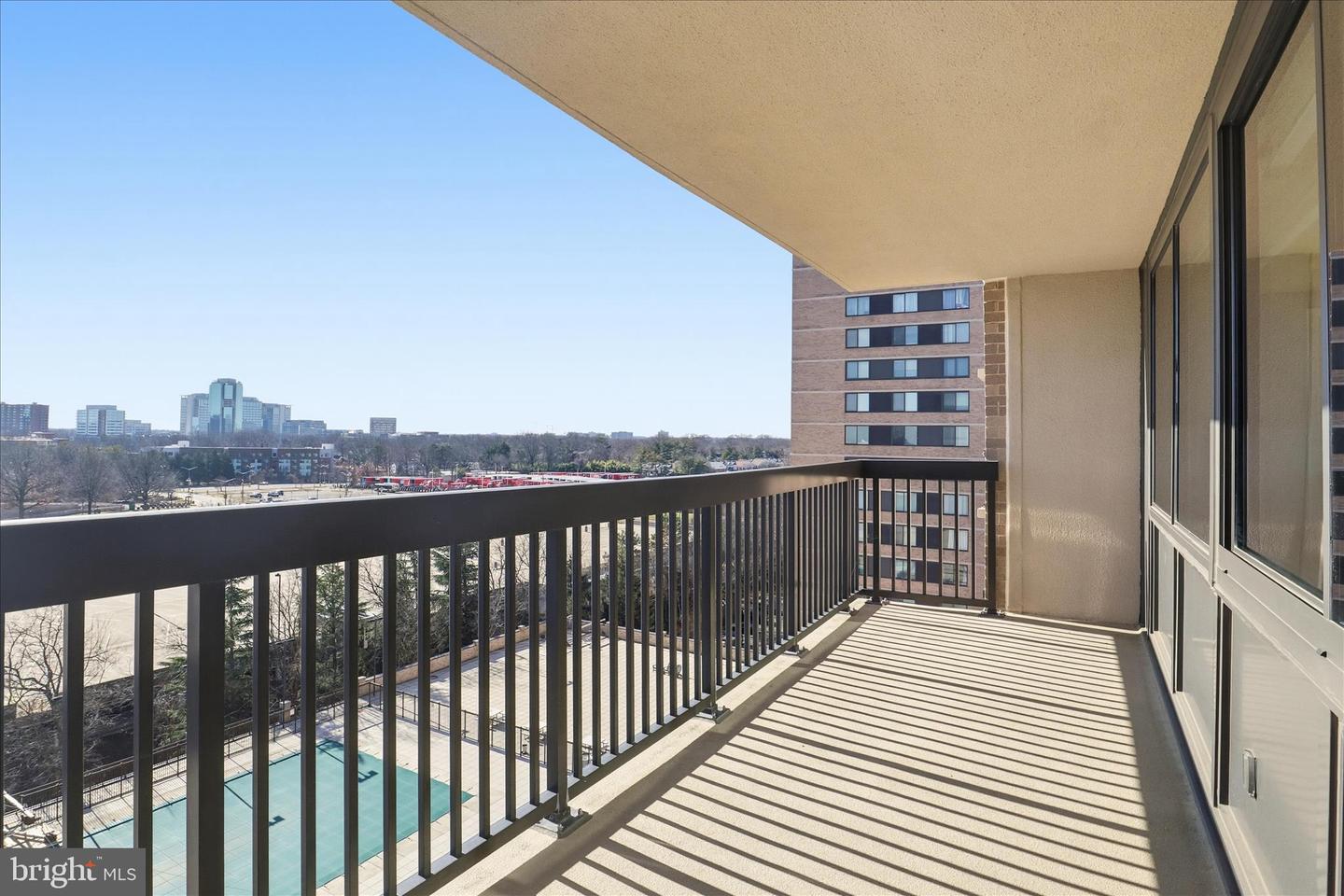 3709 S GEORGE MASON DR #912, FALLS CHURCH, Virginia 22041, 2 Bedrooms Bedrooms, ,2 BathroomsBathrooms,Residential,For sale,3709 S GEORGE MASON DR #912,VAFX2285066 MLS # VAFX2285066