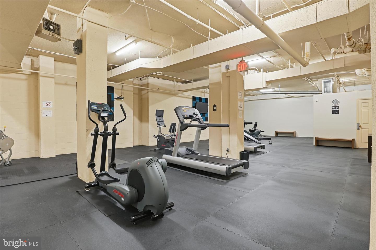 3709 S GEORGE MASON DR #912, FALLS CHURCH, Virginia 22041, 2 Bedrooms Bedrooms, ,2 BathroomsBathrooms,Residential,For sale,3709 S GEORGE MASON DR #912,VAFX2285066 MLS # VAFX2285066