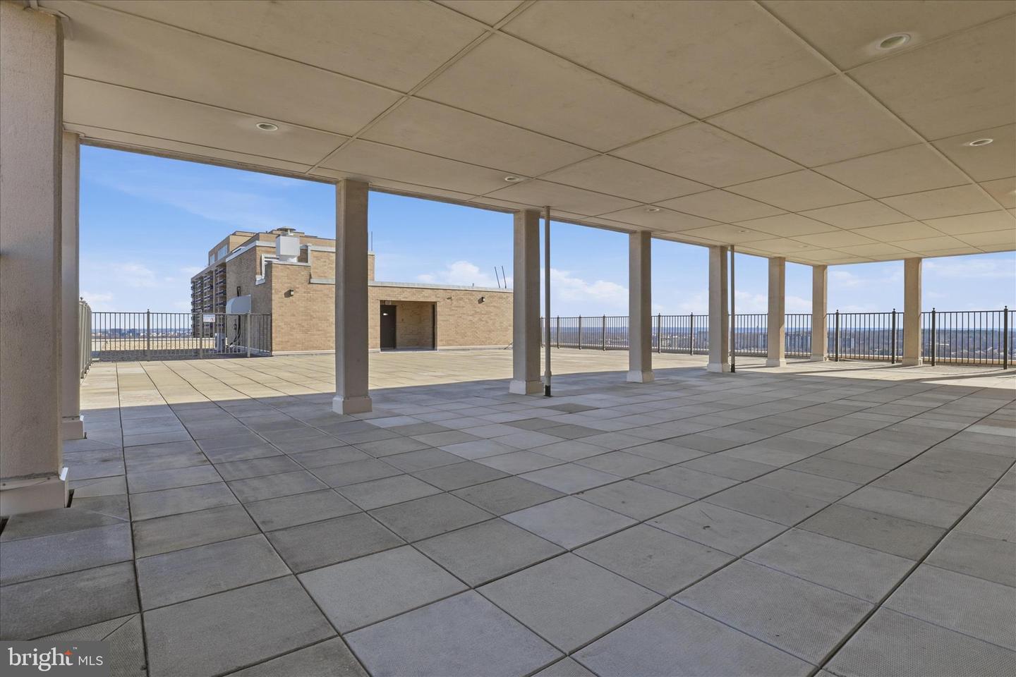 3709 S GEORGE MASON DR #912, FALLS CHURCH, Virginia 22041, 2 Bedrooms Bedrooms, ,2 BathroomsBathrooms,Residential,For sale,3709 S GEORGE MASON DR #912,VAFX2285066 MLS # VAFX2285066