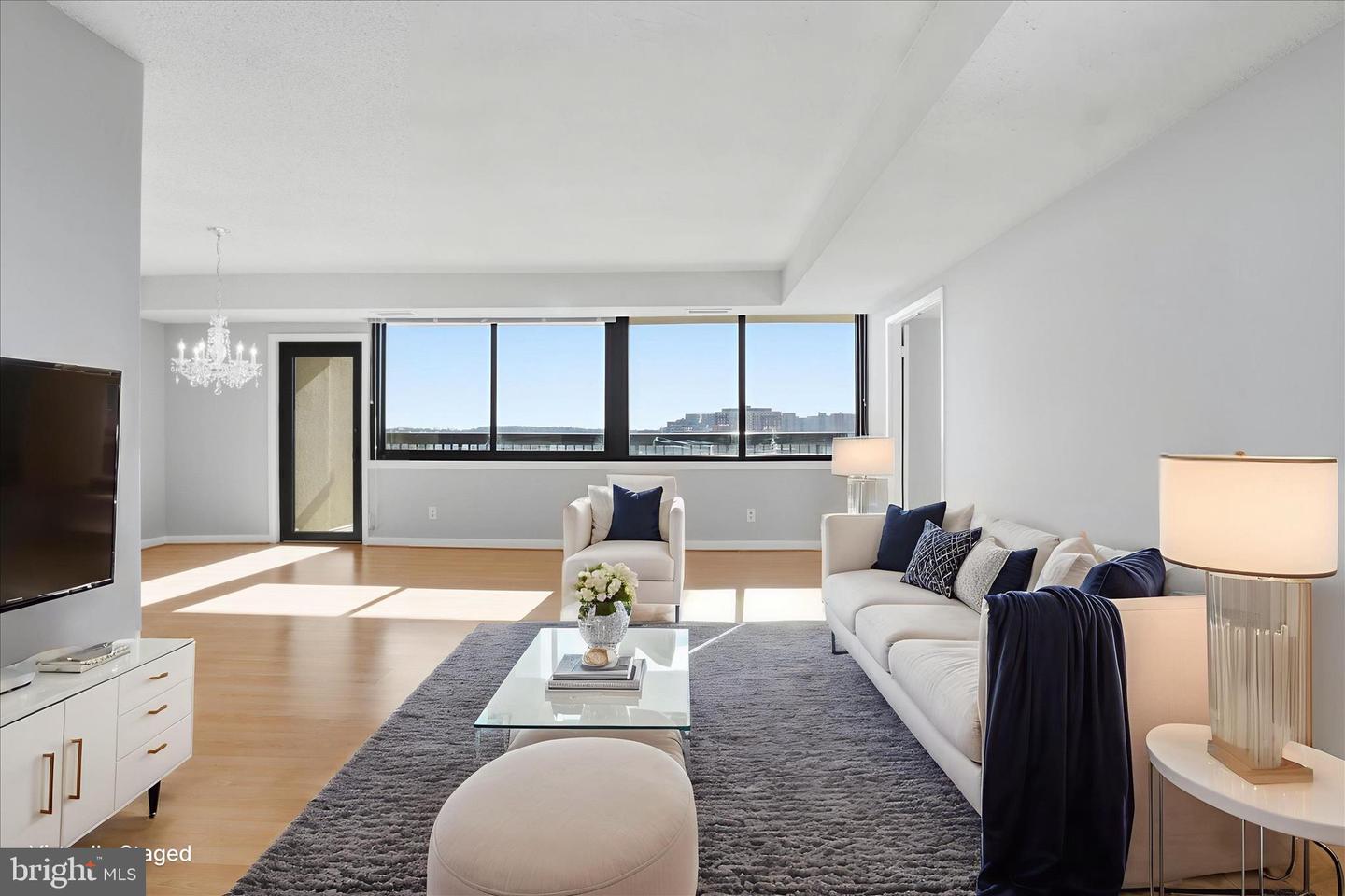3709 S GEORGE MASON DR #912, FALLS CHURCH, Virginia 22041, 2 Bedrooms Bedrooms, ,2 BathroomsBathrooms,Residential,For sale,3709 S GEORGE MASON DR #912,VAFX2285066 MLS # VAFX2285066