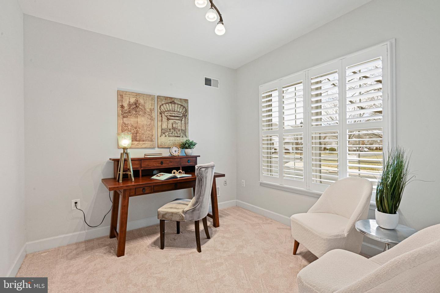 44482 MALTESE FALCON SQ, ASHBURN, Virginia 20147, 3 Bedrooms Bedrooms, ,3 BathroomsBathrooms,Residential,For sale,44482 MALTESE FALCON SQ,VALO2113734 MLS # VALO2113734