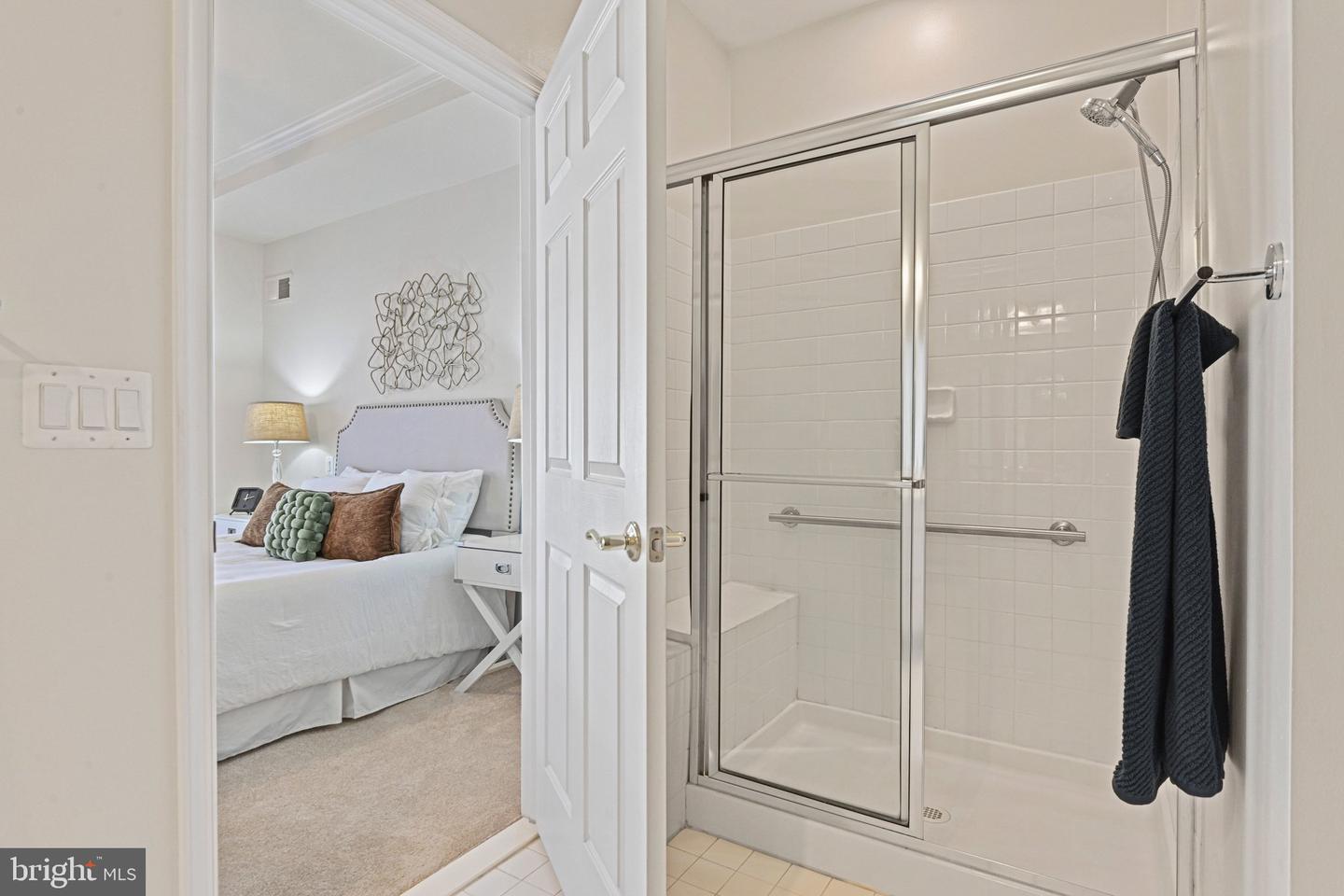 44482 MALTESE FALCON SQ, ASHBURN, Virginia 20147, 3 Bedrooms Bedrooms, ,3 BathroomsBathrooms,Residential,For sale,44482 MALTESE FALCON SQ,VALO2113734 MLS # VALO2113734