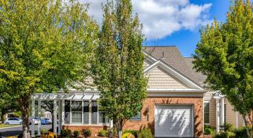 44482 MALTESE FALCON SQ, ASHBURN, Virginia 20147, 3 Bedrooms Bedrooms, ,3 BathroomsBathrooms,Residential,For sale,44482 MALTESE FALCON SQ,VALO2113734 MLS # VALO2113734