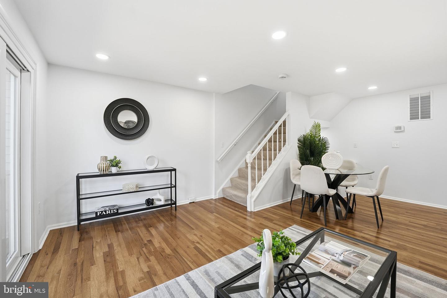 8359 GEORGIAN CT, MANASSAS, Virginia 20110, 3 Bedrooms Bedrooms, ,2 BathroomsBathrooms,Residential,For sale,8359 GEORGIAN CT,VAMN2009926 MLS # VAMN2009926