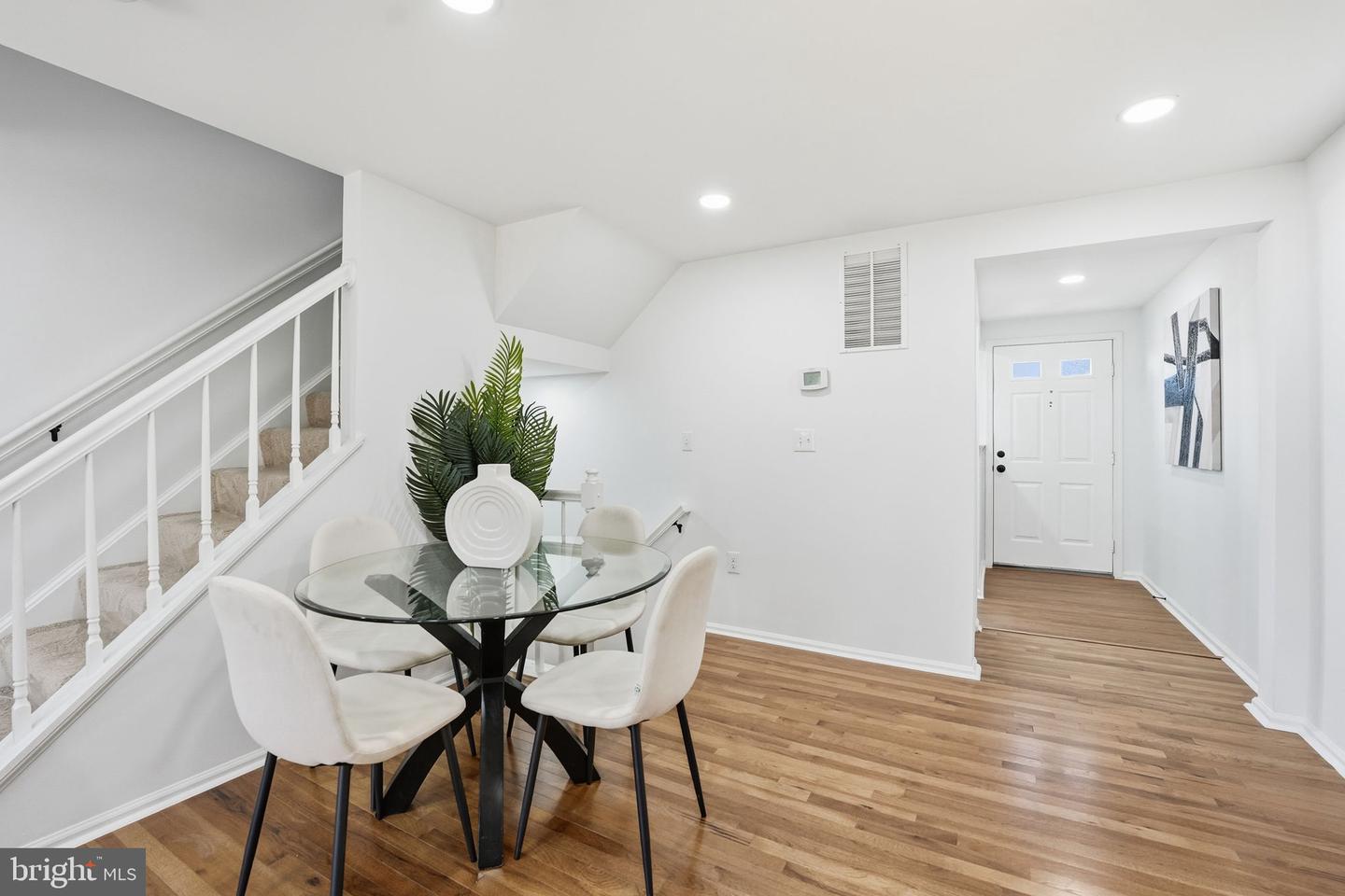 8359 GEORGIAN CT, MANASSAS, Virginia 20110, 3 Bedrooms Bedrooms, ,2 BathroomsBathrooms,Residential,For sale,8359 GEORGIAN CT,VAMN2009926 MLS # VAMN2009926