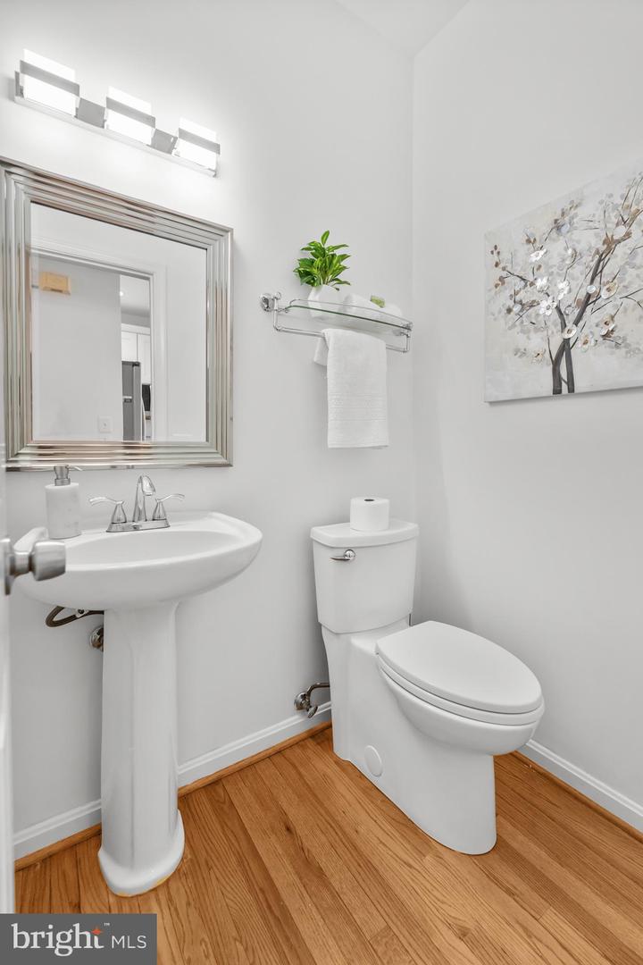 182 MARTIN LN, ALEXANDRIA, Virginia 22304, 3 Bedrooms Bedrooms, ,2 BathroomsBathrooms,Residential,For sale,182 MARTIN LN,VAAX2053058 MLS # VAAX2053058