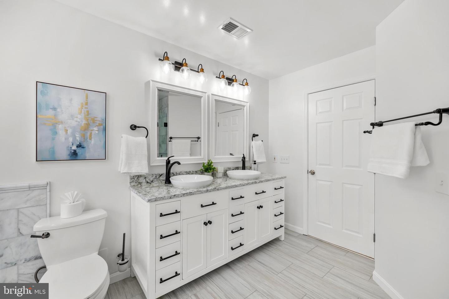 182 MARTIN LN, ALEXANDRIA, Virginia 22304, 3 Bedrooms Bedrooms, ,2 BathroomsBathrooms,Residential,For sale,182 MARTIN LN,VAAX2053058 MLS # VAAX2053058