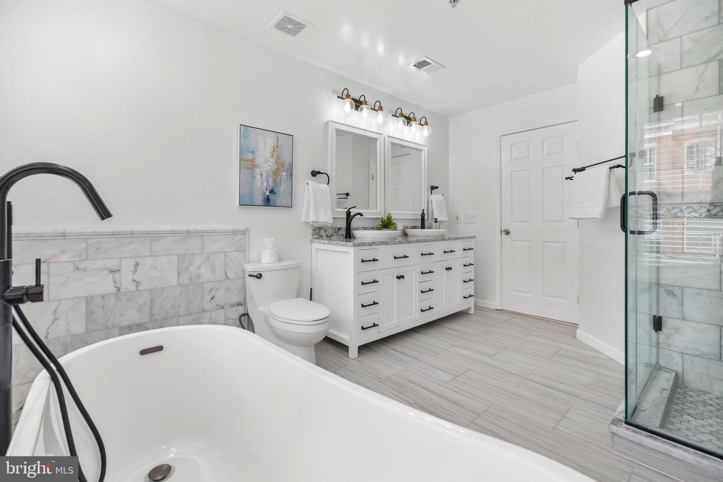 182 MARTIN LN, ALEXANDRIA, Virginia 22304, 3 Bedrooms Bedrooms, ,2 BathroomsBathrooms,Residential,For sale,182 MARTIN LN,VAAX2053058 MLS # VAAX2053058