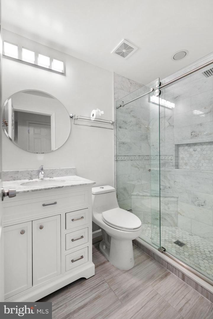 182 MARTIN LN, ALEXANDRIA, Virginia 22304, 3 Bedrooms Bedrooms, ,2 BathroomsBathrooms,Residential,For sale,182 MARTIN LN,VAAX2053058 MLS # VAAX2053058