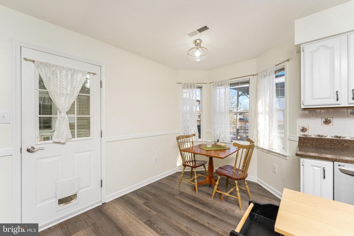 6450 WATERDALE CT, BEALETON, Virginia 22712, 3 Bedrooms Bedrooms, ,2 BathroomsBathrooms,Residential,For sale,6450 WATERDALE CT,VAFQ2020114 MLS # VAFQ2020114