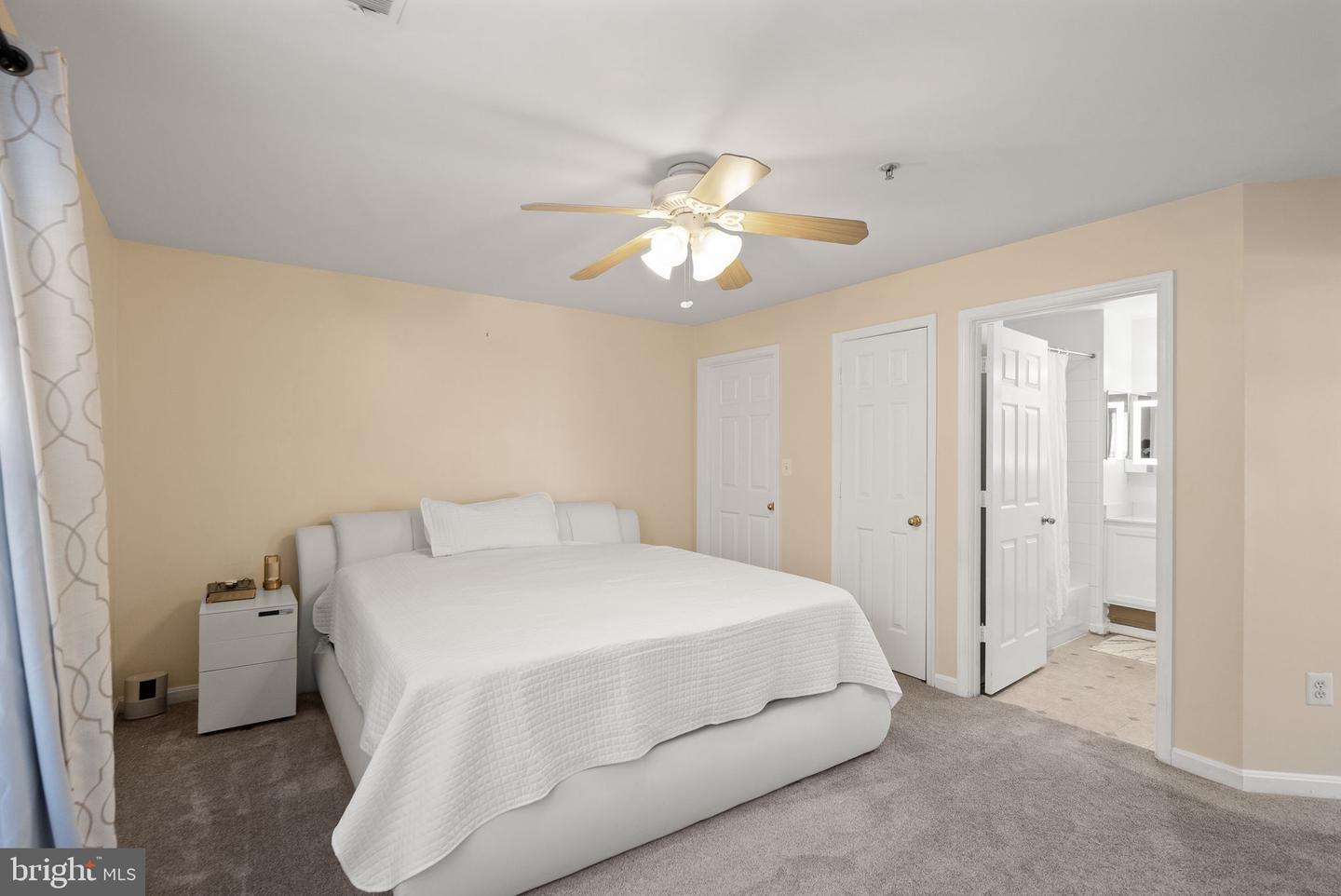 521 CONSTELLATION SQ SE #E, LEESBURG, Virginia 20175, 2 Bedrooms Bedrooms, ,2 BathroomsBathrooms,Residential,For sale,521 CONSTELLATION SQ SE #E,VALO2113936 MLS # VALO2113936