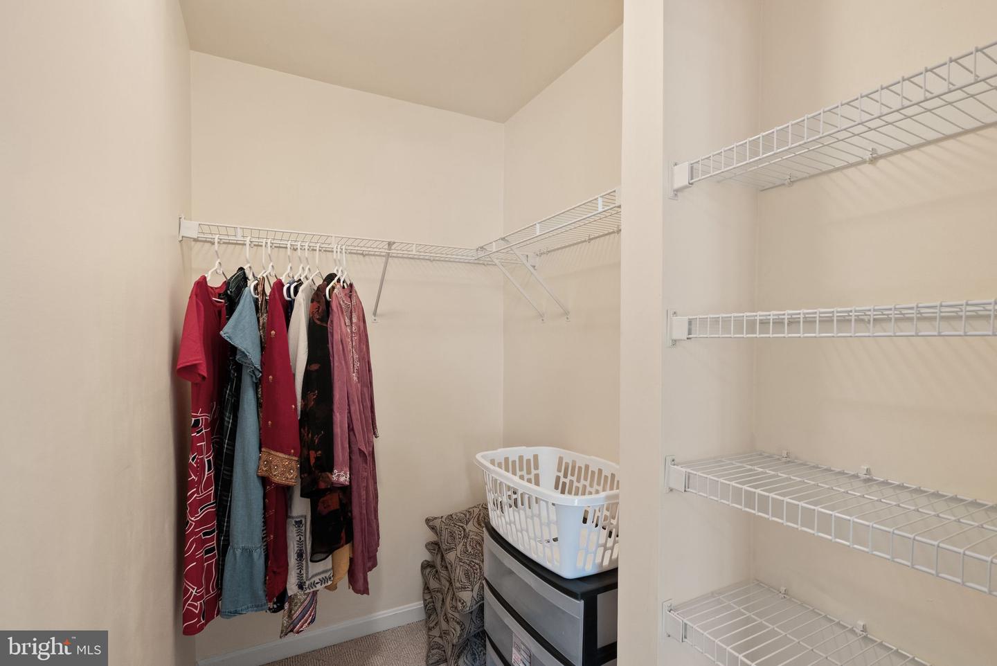 521 CONSTELLATION SQ SE #E, LEESBURG, Virginia 20175, 2 Bedrooms Bedrooms, ,2 BathroomsBathrooms,Residential,For sale,521 CONSTELLATION SQ SE #E,VALO2113936 MLS # VALO2113936