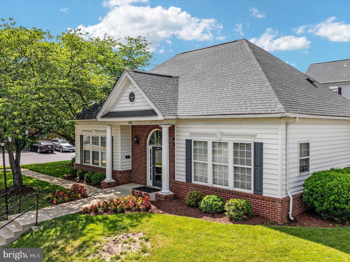 521 CONSTELLATION SQ SE #E, LEESBURG, Virginia 20175, 2 Bedrooms Bedrooms, ,2 BathroomsBathrooms,Residential,For sale,521 CONSTELLATION SQ SE #E,VALO2113936 MLS # VALO2113936