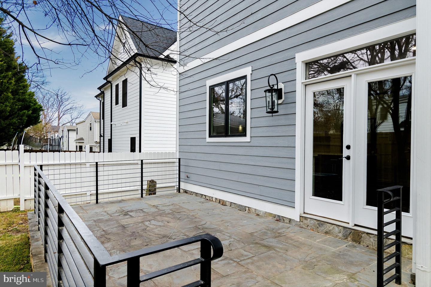 5129 12TH ST S, ARLINGTON, Virginia 22204, 4 Bedrooms Bedrooms, ,4 BathroomsBathrooms,Residential,For sale,5129 12TH ST S,VAAR2067766 MLS # VAAR2067766