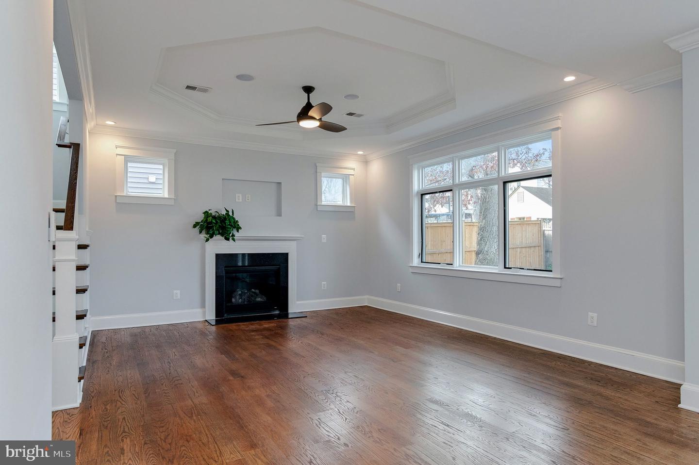 5129 12TH ST S, ARLINGTON, Virginia 22204, 4 Bedrooms Bedrooms, ,4 BathroomsBathrooms,Residential,For sale,5129 12TH ST S,VAAR2067766 MLS # VAAR2067766