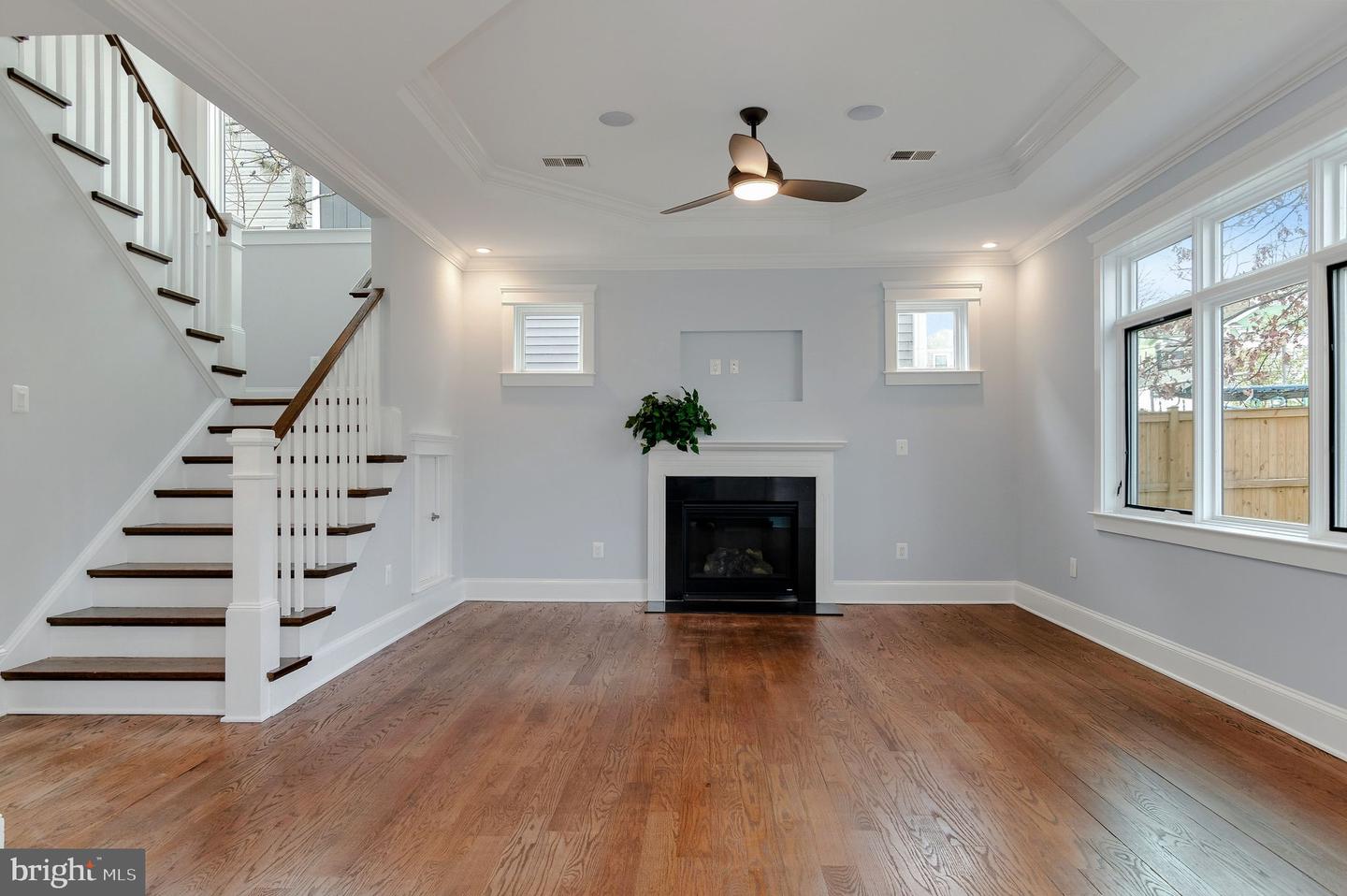 5129 12TH ST S, ARLINGTON, Virginia 22204, 4 Bedrooms Bedrooms, ,4 BathroomsBathrooms,Residential,For sale,5129 12TH ST S,VAAR2067766 MLS # VAAR2067766