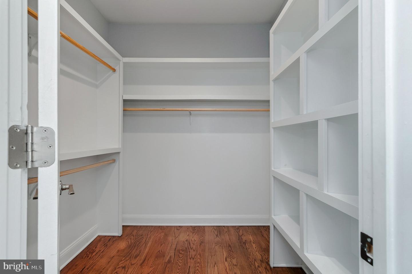 5129 12TH ST S, ARLINGTON, Virginia 22204, 4 Bedrooms Bedrooms, ,4 BathroomsBathrooms,Residential,For sale,5129 12TH ST S,VAAR2067766 MLS # VAAR2067766