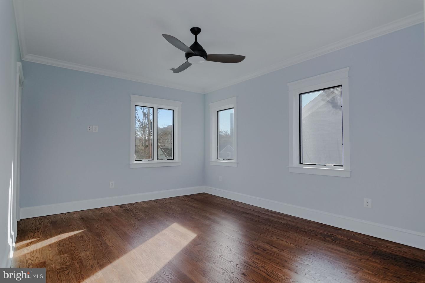 5129 12TH ST S, ARLINGTON, Virginia 22204, 4 Bedrooms Bedrooms, ,4 BathroomsBathrooms,Residential,For sale,5129 12TH ST S,VAAR2067766 MLS # VAAR2067766