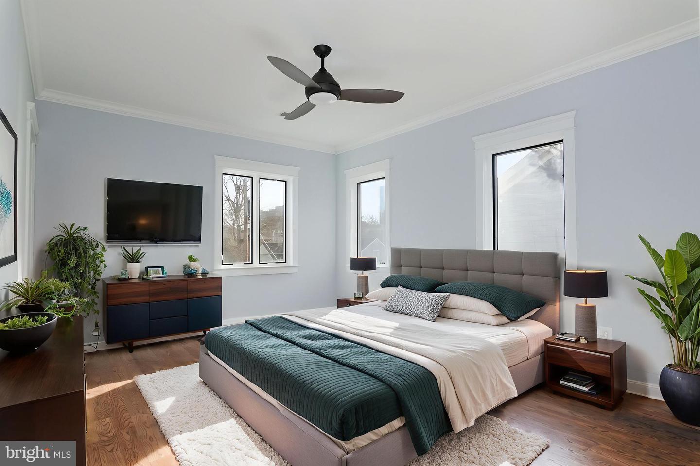 5129 12TH ST S, ARLINGTON, Virginia 22204, 4 Bedrooms Bedrooms, ,4 BathroomsBathrooms,Residential,For sale,5129 12TH ST S,VAAR2067766 MLS # VAAR2067766