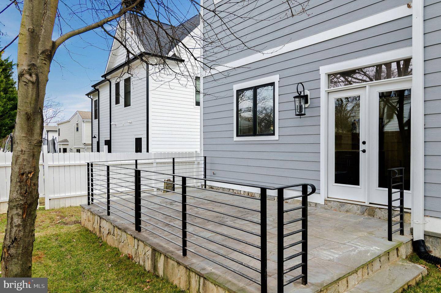 5129 12TH ST S, ARLINGTON, Virginia 22204, 4 Bedrooms Bedrooms, ,4 BathroomsBathrooms,Residential,For sale,5129 12TH ST S,VAAR2067766 MLS # VAAR2067766