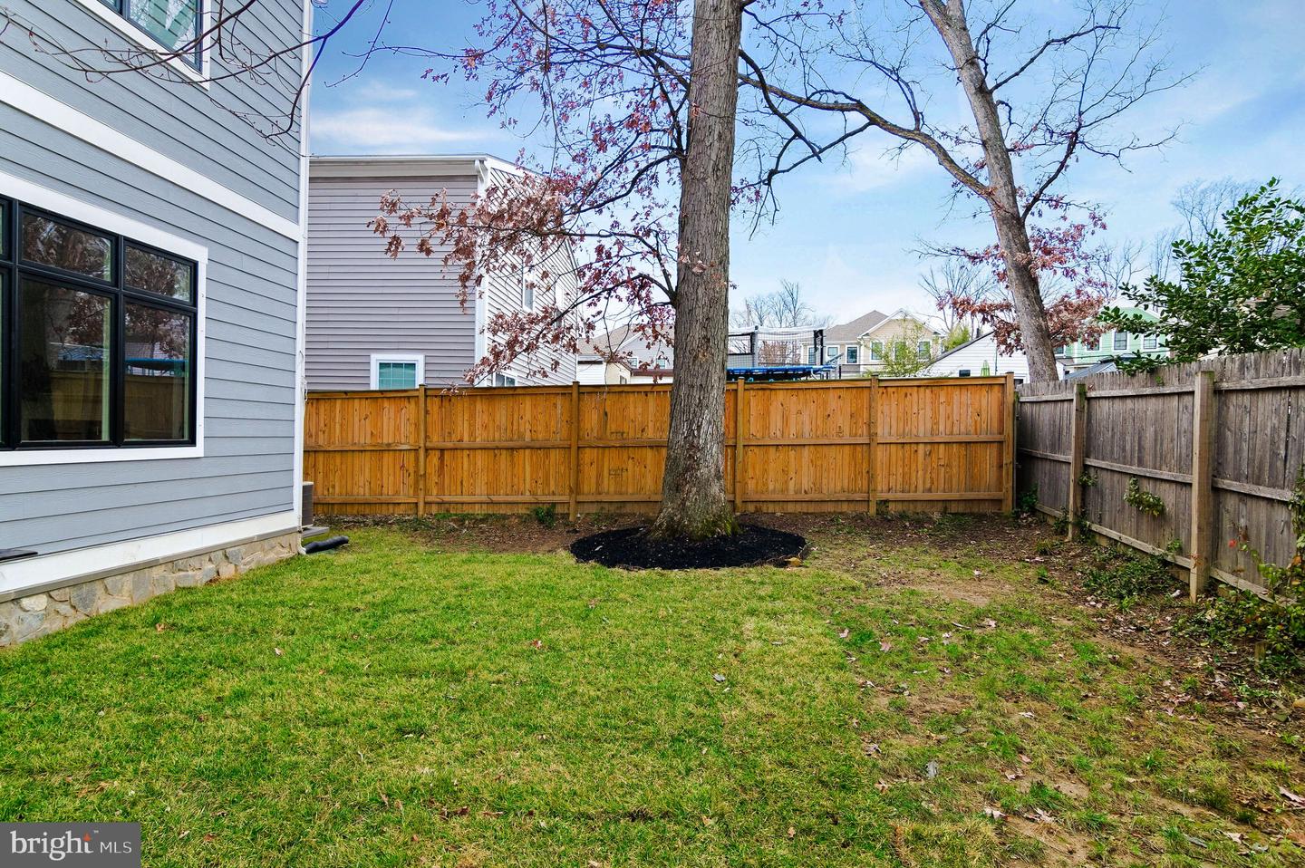 5129 12TH ST S, ARLINGTON, Virginia 22204, 4 Bedrooms Bedrooms, ,4 BathroomsBathrooms,Residential,For sale,5129 12TH ST S,VAAR2067766 MLS # VAAR2067766