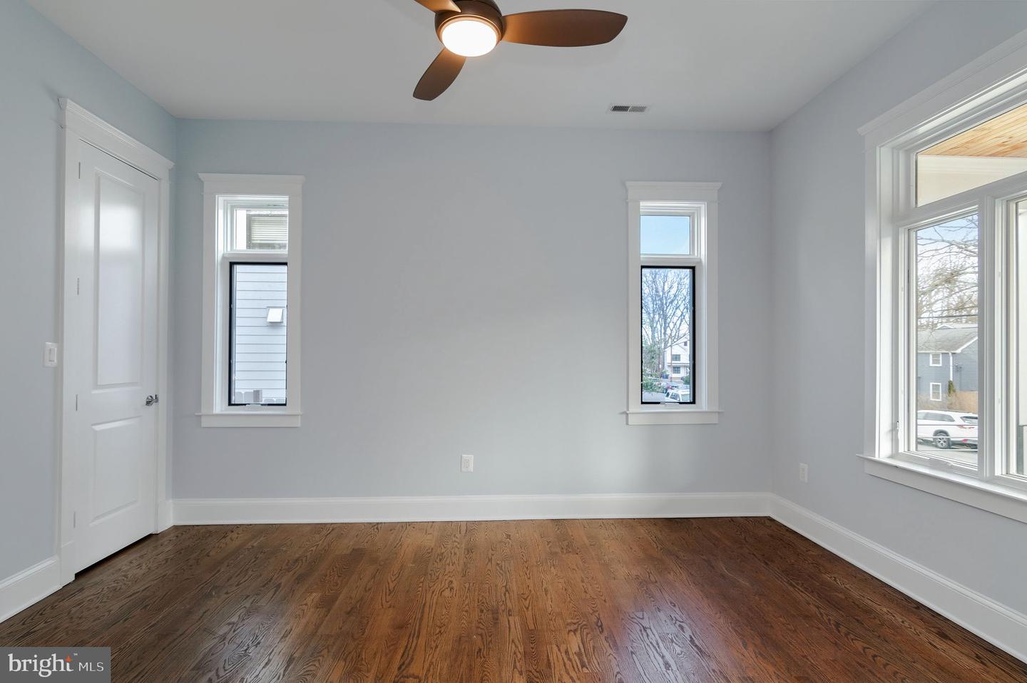 5129 12TH ST S, ARLINGTON, Virginia 22204, 4 Bedrooms Bedrooms, ,4 BathroomsBathrooms,Residential,For sale,5129 12TH ST S,VAAR2067766 MLS # VAAR2067766