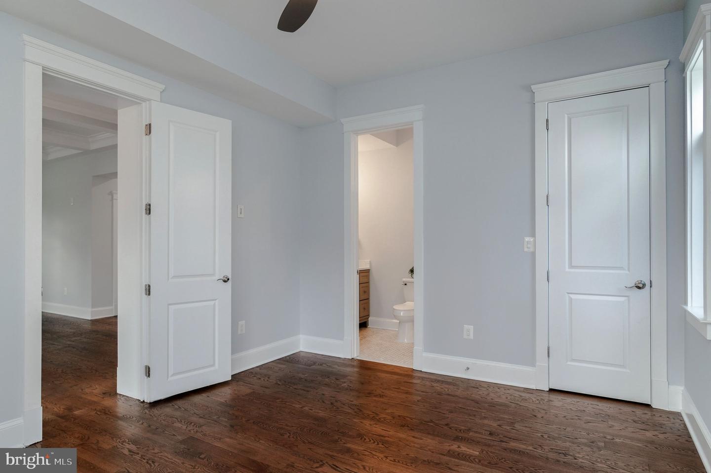 5129 12TH ST S, ARLINGTON, Virginia 22204, 4 Bedrooms Bedrooms, ,4 BathroomsBathrooms,Residential,For sale,5129 12TH ST S,VAAR2067766 MLS # VAAR2067766