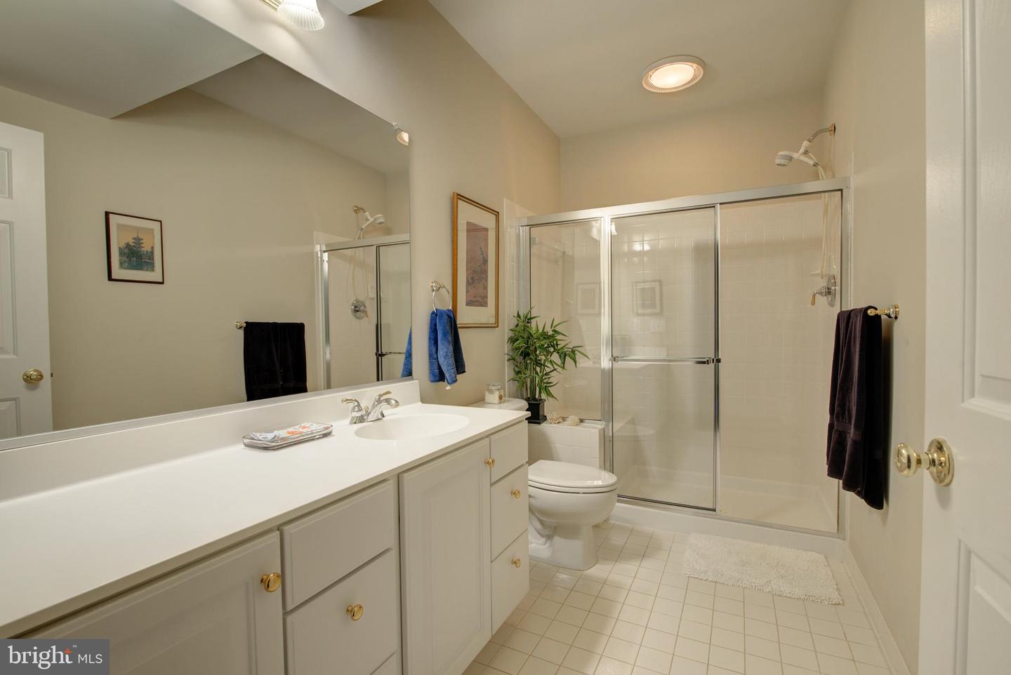 43287 WARWICK HILLS CT, LEESBURG, Virginia 20176, 5 Bedrooms Bedrooms, ,4 BathroomsBathrooms,Residential,For sale,43287 WARWICK HILLS CT,VALO2113976 MLS # VALO2113976