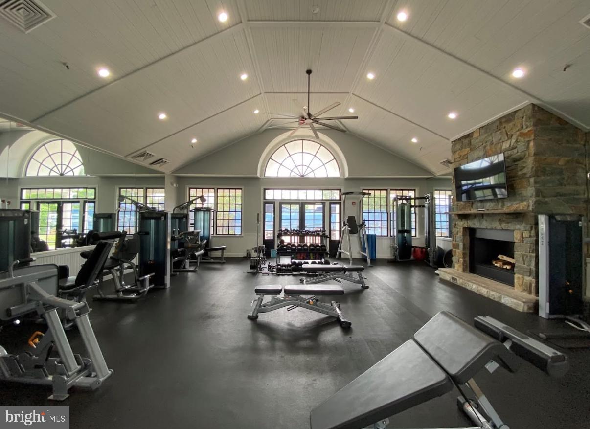 43287 WARWICK HILLS CT, LEESBURG, Virginia 20176, 5 Bedrooms Bedrooms, ,4 BathroomsBathrooms,Residential,For sale,43287 WARWICK HILLS CT,VALO2113976 MLS # VALO2113976