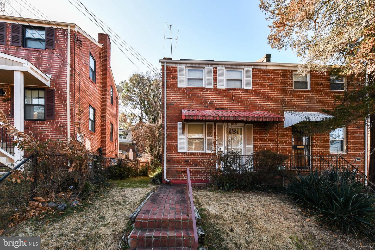 4313 F ST SE, WASHINGTON, District Of Columbia 20019, 2 Bedrooms Bedrooms, ,1 BathroomBathrooms,Residential,For sale,4313 F ST SE,DCDC2241482 MLS # DCDC2241482