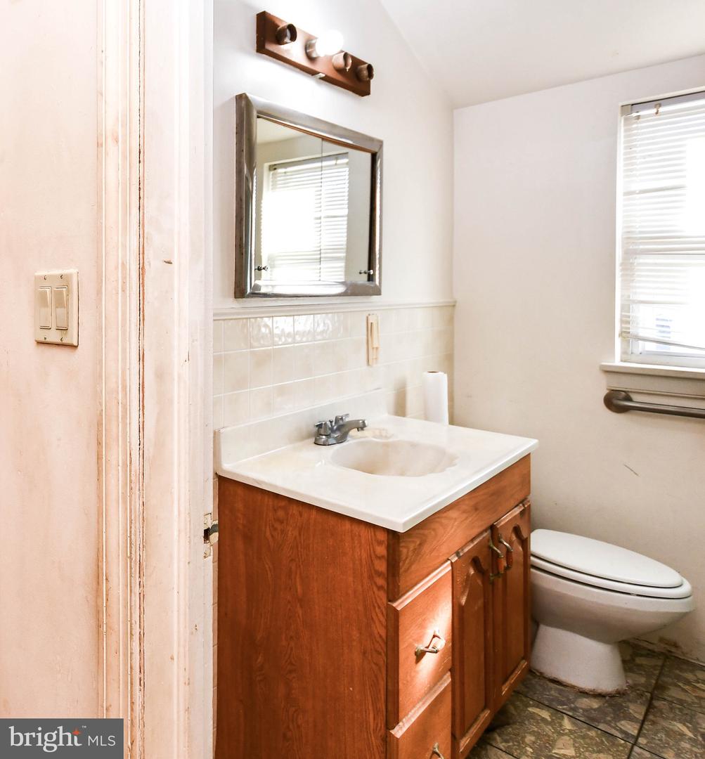 4313 F ST SE, WASHINGTON, District Of Columbia 20019, 2 Bedrooms Bedrooms, ,1 BathroomBathrooms,Residential,For sale,4313 F ST SE,DCDC2241482 MLS # DCDC2241482