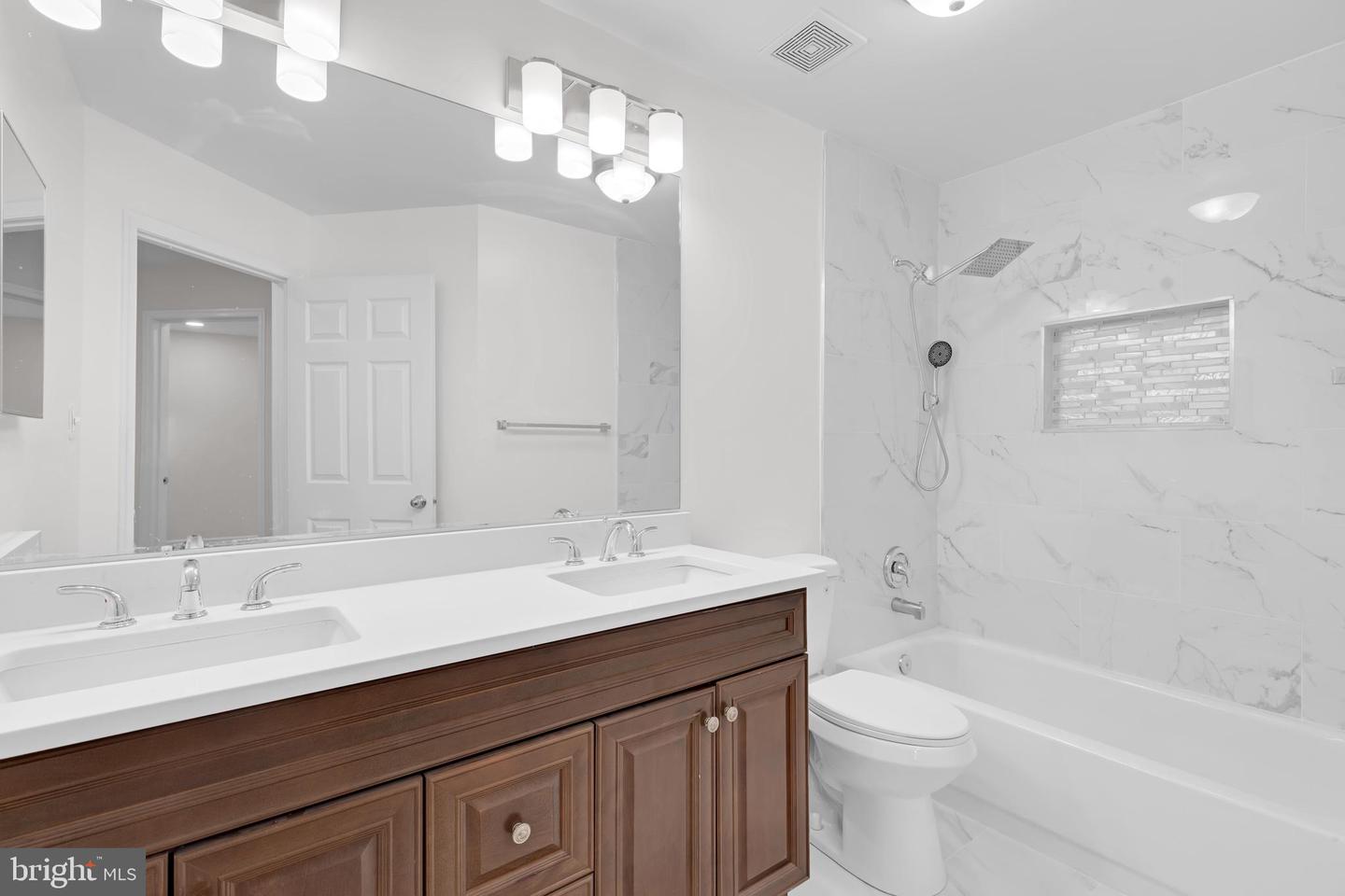 13684 BRIDLEWOOD DR, GAINESVILLE, Virginia 20155, 4 Bedrooms Bedrooms, ,3 BathroomsBathrooms,Residential,For sale,13684 BRIDLEWOOD DR,VAPW2110586 MLS # VAPW2110586 13684 BRIDLEWOOD DR, GAINESVILLE, Virginia 20155, 4 Bedrooms Bedrooms, ,3 BathroomsBathrooms,Residential,For sale,13684 BRIDLEWOOD DR,VAPW2110586 MLS # VAPW2110586