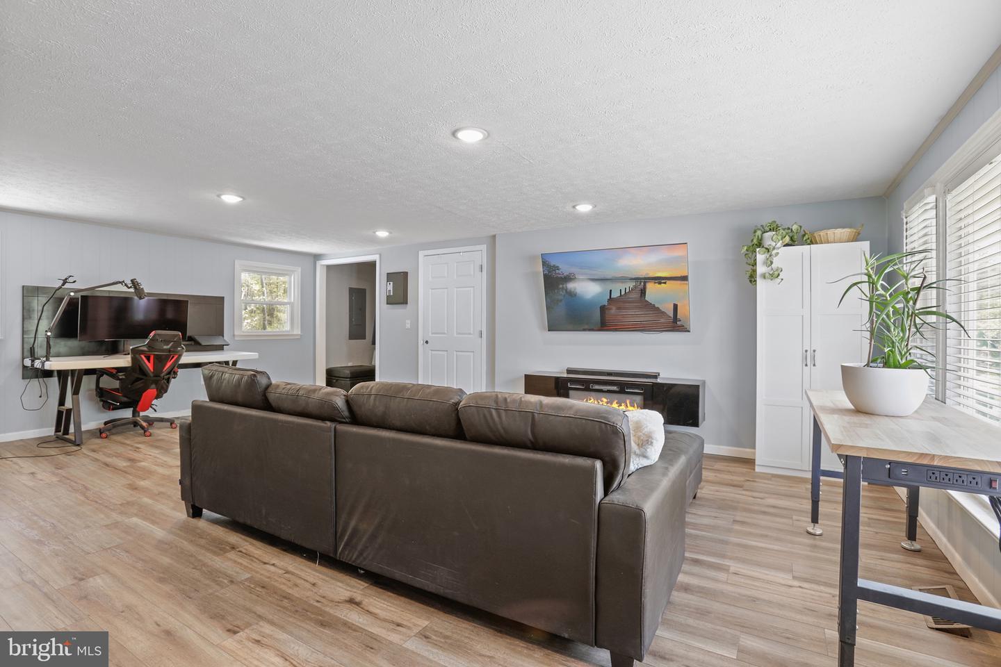 5002 E POINT RD, ELKTON, Virginia 22827, 3 Bedrooms Bedrooms, ,2 BathroomsBathrooms,Residential,For sale,5002 E POINT RD,VARO2002812 MLS # VARO2002812