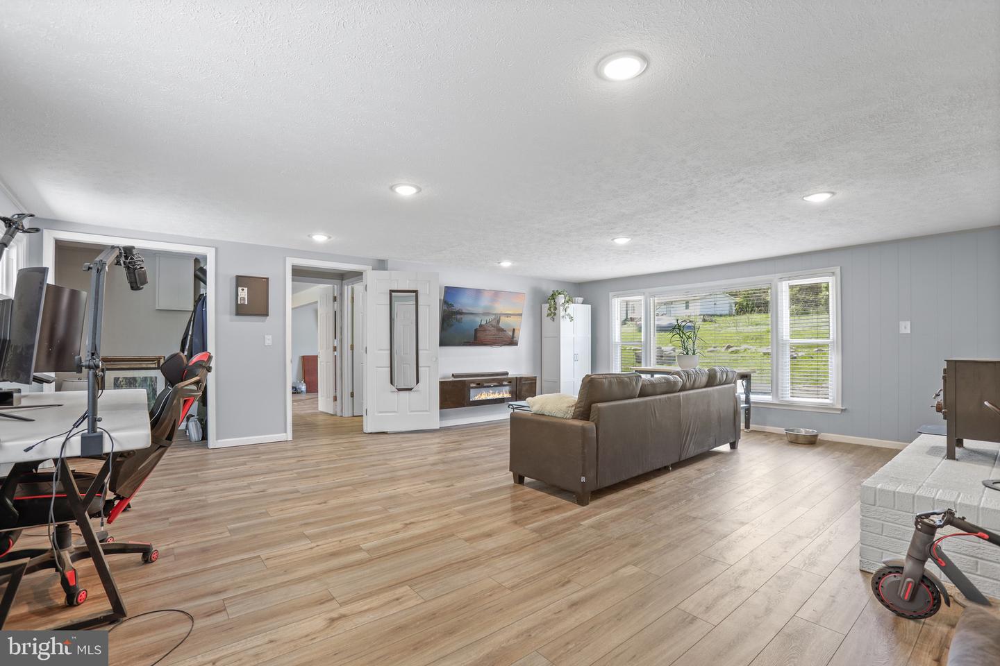 5002 E POINT RD, ELKTON, Virginia 22827, 3 Bedrooms Bedrooms, ,2 BathroomsBathrooms,Residential,For sale,5002 E POINT RD,VARO2002812 MLS # VARO2002812