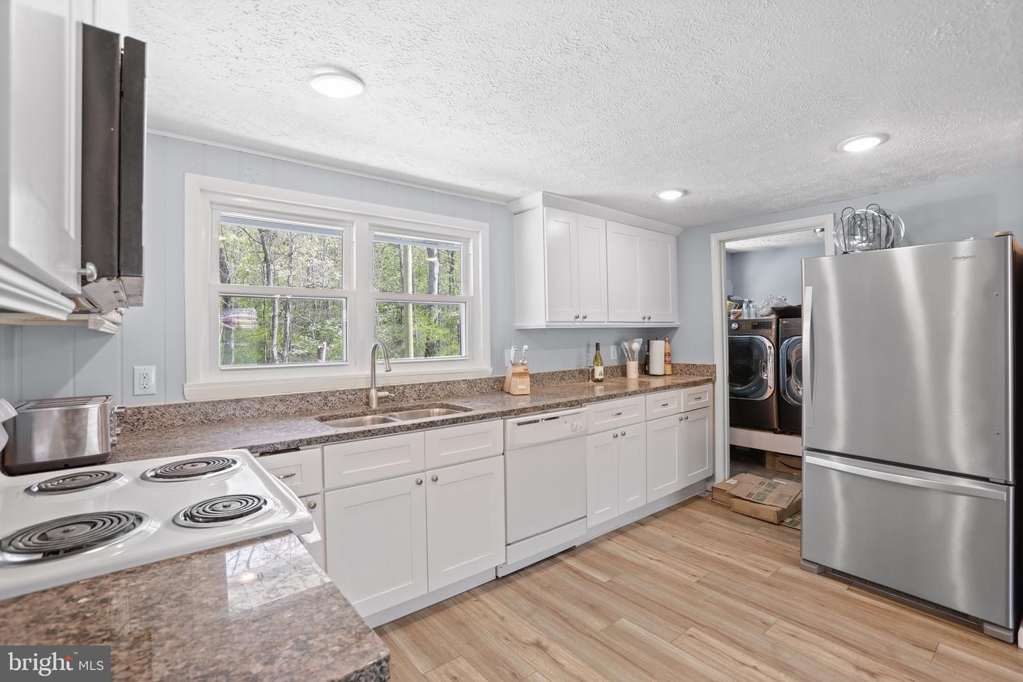 5002 E POINT RD, ELKTON, Virginia 22827, 3 Bedrooms Bedrooms, ,2 BathroomsBathrooms,Residential,For sale,5002 E POINT RD,VARO2002812 MLS # VARO2002812