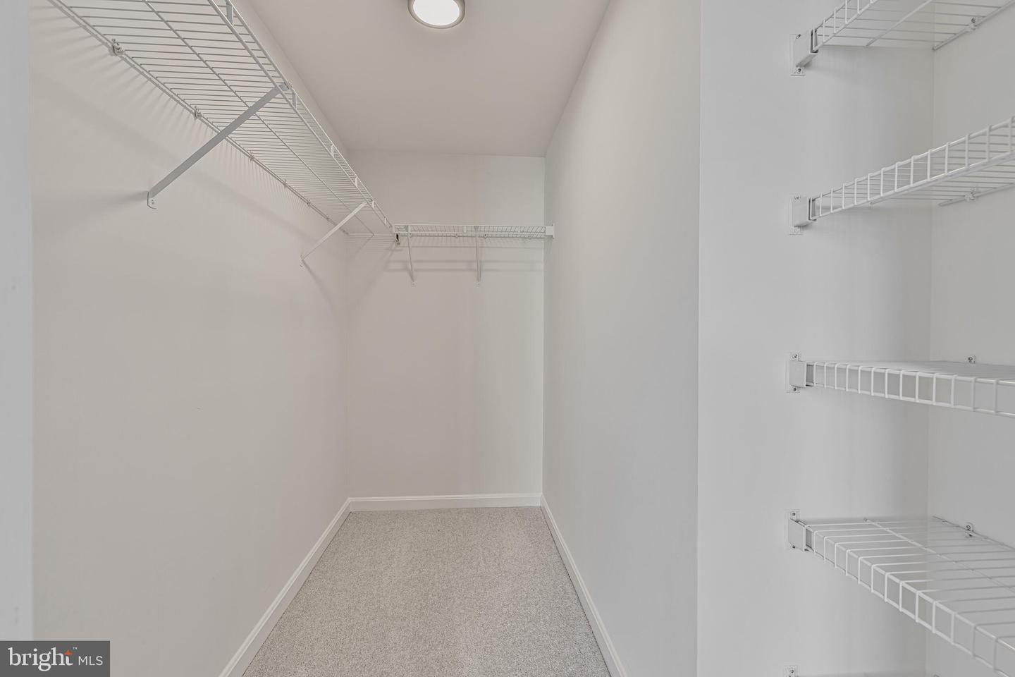 3830 9TH ST N #508E, ARLINGTON, Virginia 22203, 1 Bedroom Bedrooms, ,1 BathroomBathrooms,Residential,For sale,3830 9TH ST N #508E,VAAR2067788 MLS # VAAR2067788