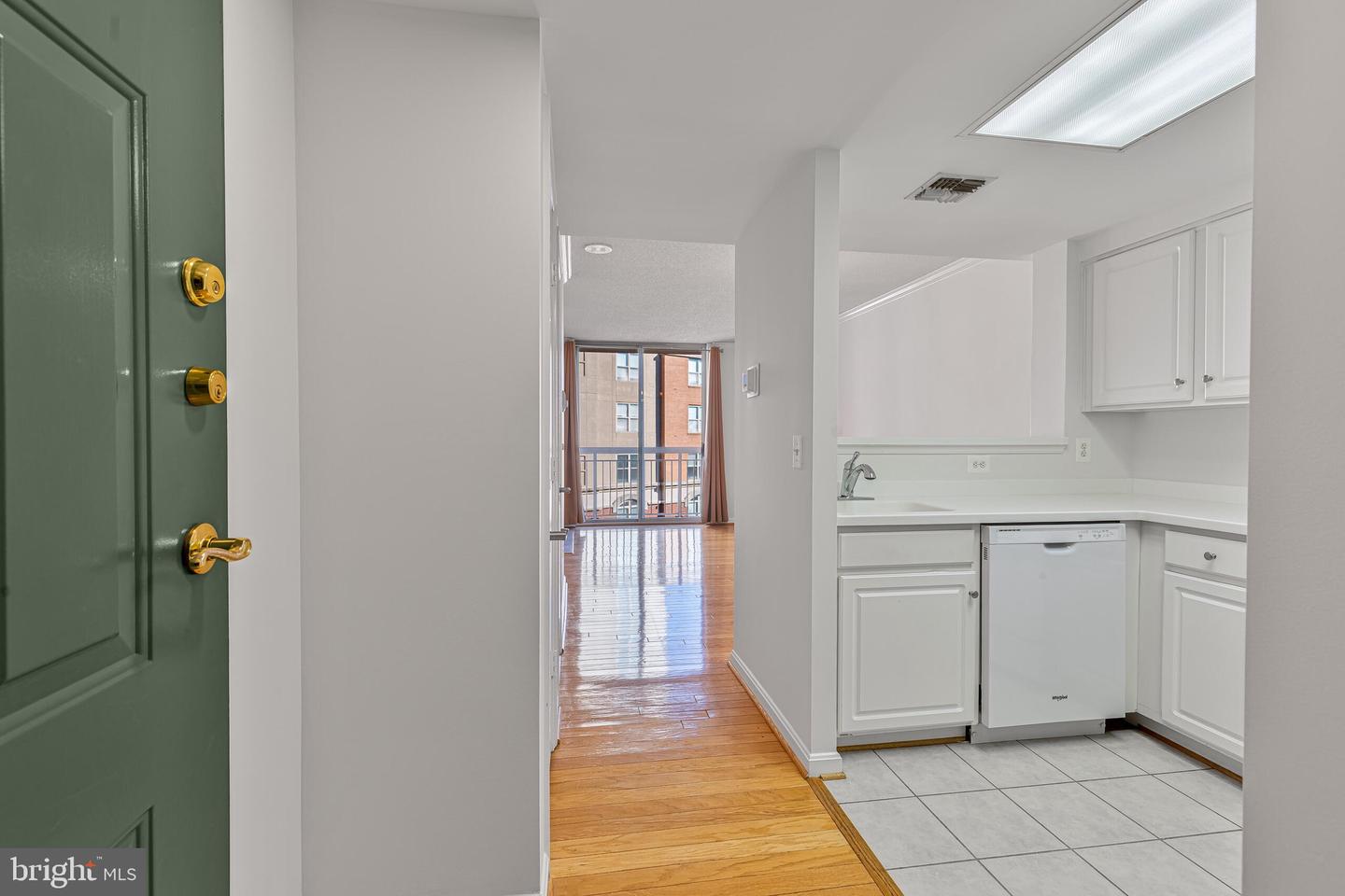 3830 9TH ST N #508E, ARLINGTON, Virginia 22203, 1 Bedroom Bedrooms, ,1 BathroomBathrooms,Residential,For sale,3830 9TH ST N #508E,VAAR2067788 MLS # VAAR2067788