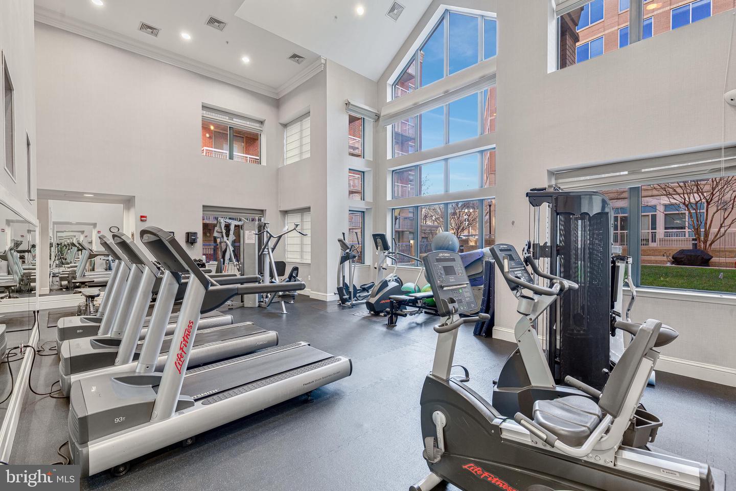 3830 9TH ST N #508E, ARLINGTON, Virginia 22203, 1 Bedroom Bedrooms, ,1 BathroomBathrooms,Residential,For sale,3830 9TH ST N #508E,VAAR2067788 MLS # VAAR2067788