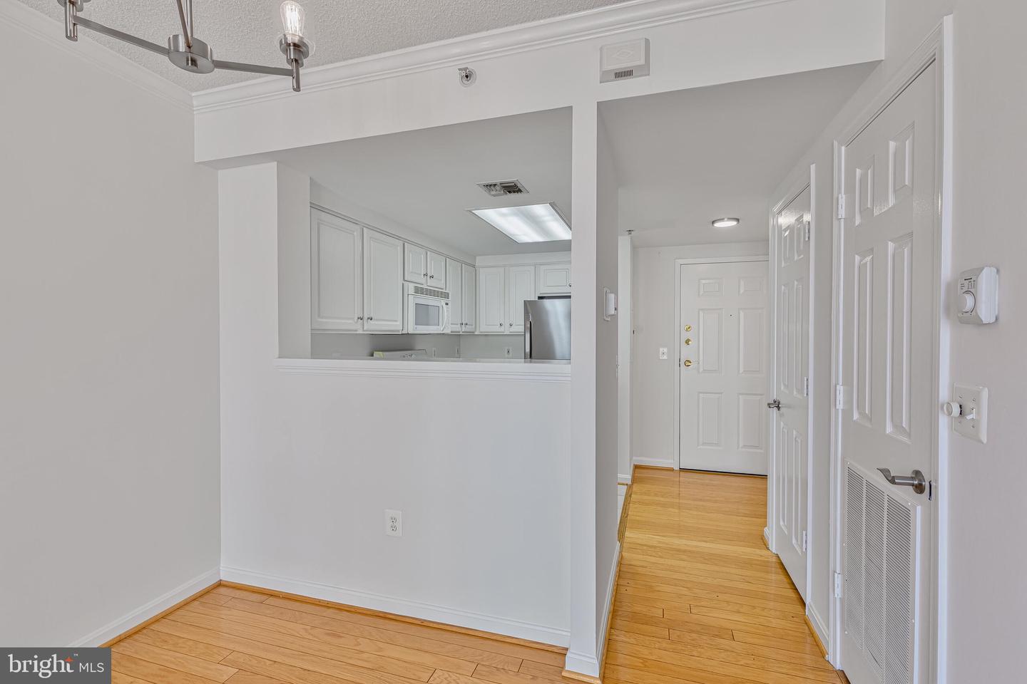 3830 9TH ST N #508E, ARLINGTON, Virginia 22203, 1 Bedroom Bedrooms, ,1 BathroomBathrooms,Residential,For sale,3830 9TH ST N #508E,VAAR2067788 MLS # VAAR2067788