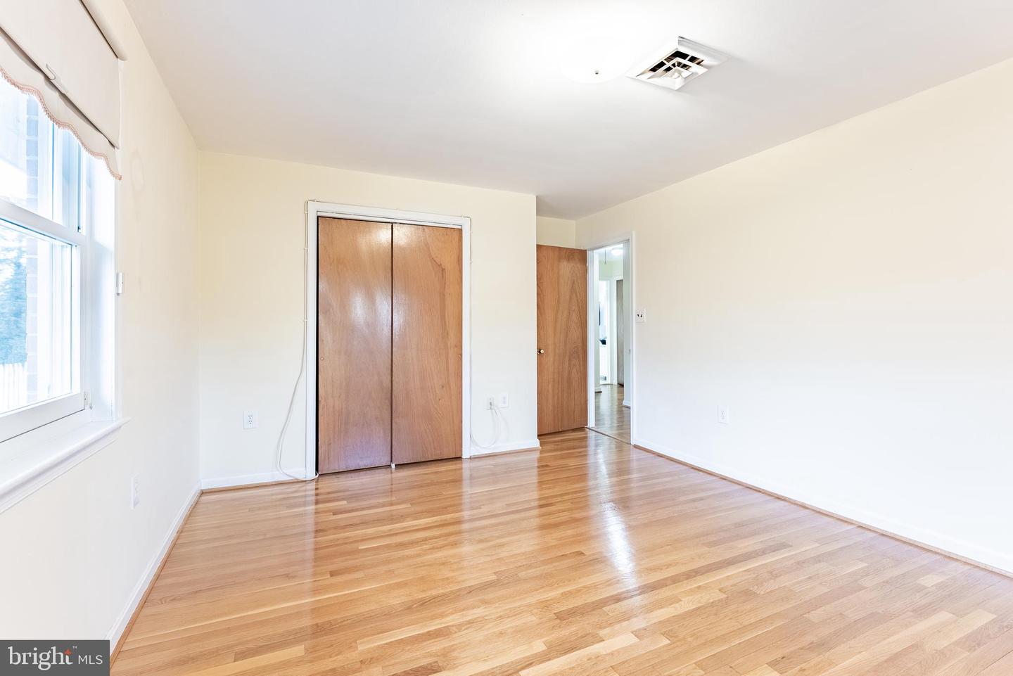 2201 ROLLINS DR, ALEXANDRIA, Virginia 22307, 4 Bedrooms Bedrooms, ,3 BathroomsBathrooms,Residential,For sale,2201 ROLLINS DR,VAFX2285924 MLS # VAFX2285924