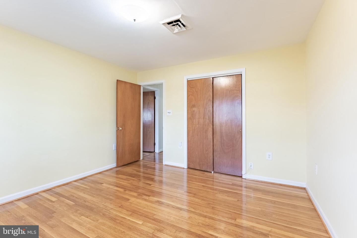 2201 ROLLINS DR, ALEXANDRIA, Virginia 22307, 4 Bedrooms Bedrooms, ,3 BathroomsBathrooms,Residential,For sale,2201 ROLLINS DR,VAFX2285924 MLS # VAFX2285924