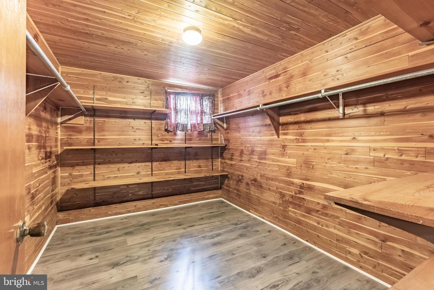 2201 ROLLINS DR, ALEXANDRIA, Virginia 22307, 4 Bedrooms Bedrooms, ,3 BathroomsBathrooms,Residential,For sale,2201 ROLLINS DR,VAFX2285924 MLS # VAFX2285924