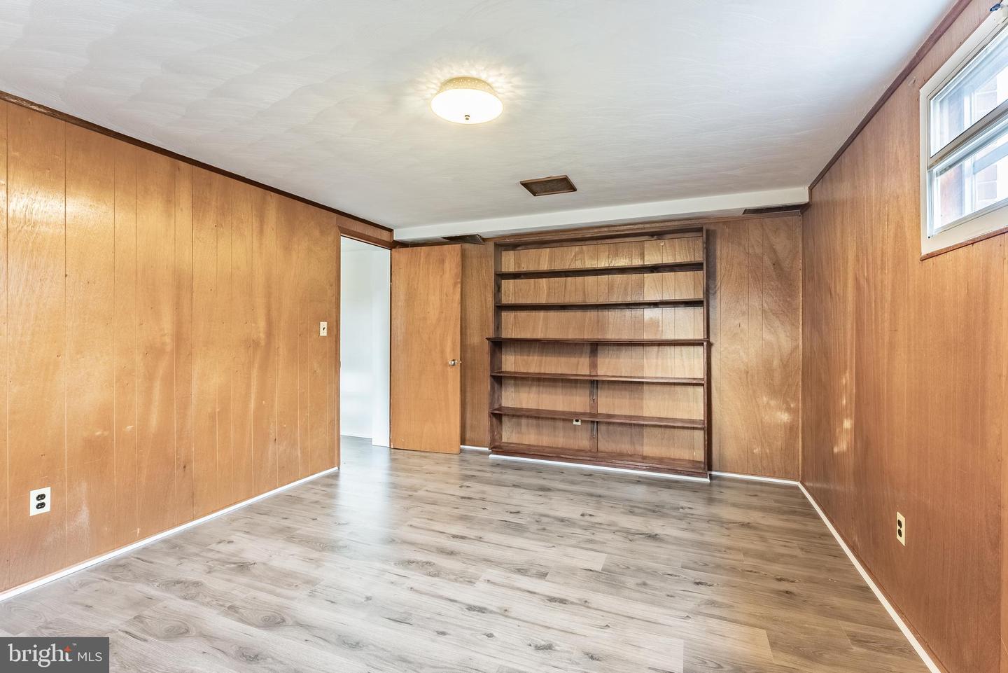 2201 ROLLINS DR, ALEXANDRIA, Virginia 22307, 4 Bedrooms Bedrooms, ,3 BathroomsBathrooms,Residential,For sale,2201 ROLLINS DR,VAFX2285924 MLS # VAFX2285924