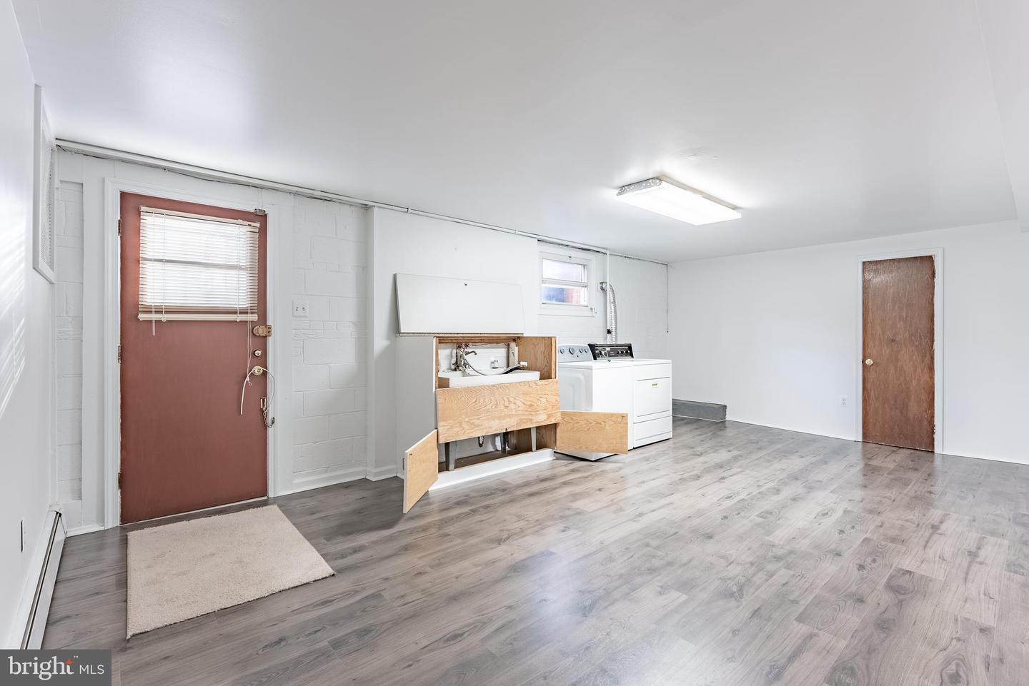 2201 ROLLINS DR, ALEXANDRIA, Virginia 22307, 4 Bedrooms Bedrooms, ,3 BathroomsBathrooms,Residential,For sale,2201 ROLLINS DR,VAFX2285924 MLS # VAFX2285924