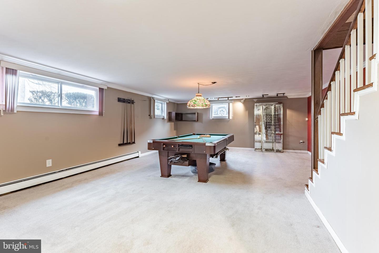 2201 ROLLINS DR, ALEXANDRIA, Virginia 22307, 4 Bedrooms Bedrooms, ,3 BathroomsBathrooms,Residential,For sale,2201 ROLLINS DR,VAFX2285924 MLS # VAFX2285924