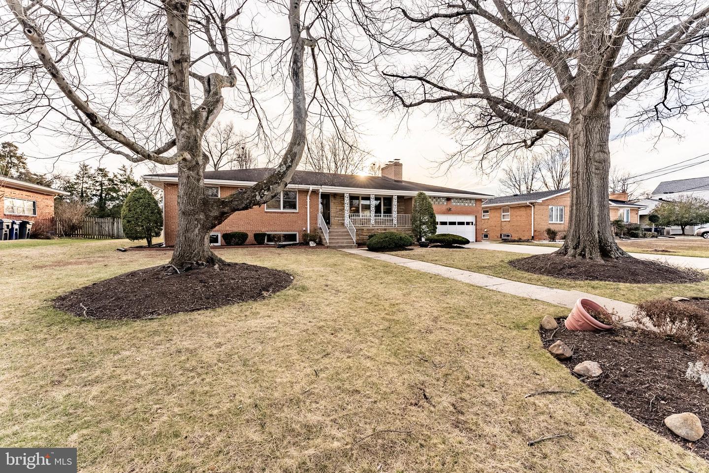 2201 ROLLINS DR, ALEXANDRIA, Virginia 22307, 4 Bedrooms Bedrooms, ,3 BathroomsBathrooms,Residential,For sale,2201 ROLLINS DR,VAFX2285924 MLS # VAFX2285924