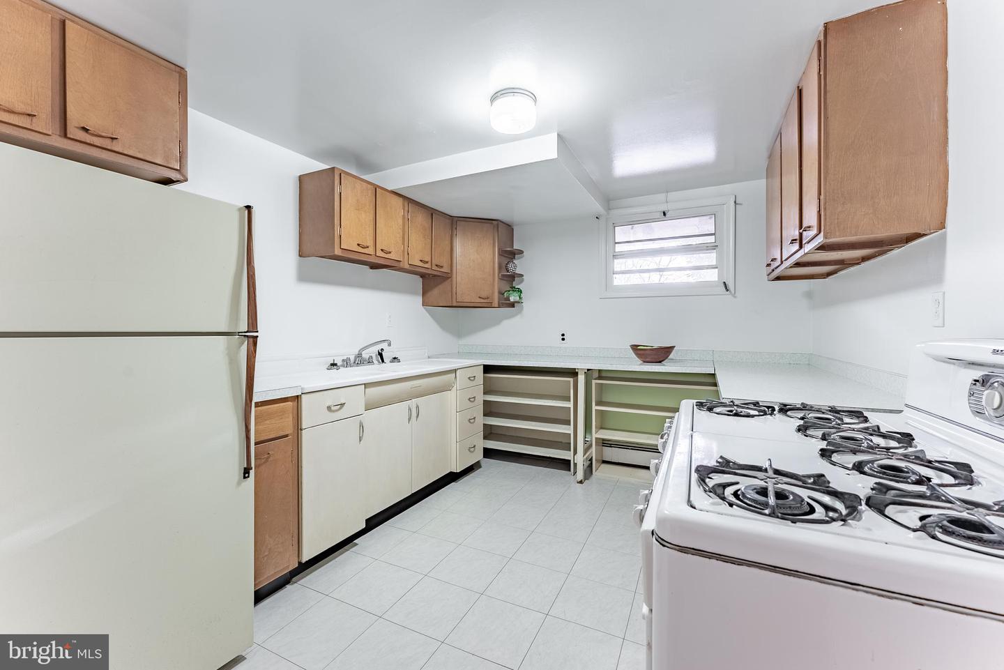 2201 ROLLINS DR, ALEXANDRIA, Virginia 22307, 4 Bedrooms Bedrooms, ,3 BathroomsBathrooms,Residential,For sale,2201 ROLLINS DR,VAFX2285924 MLS # VAFX2285924