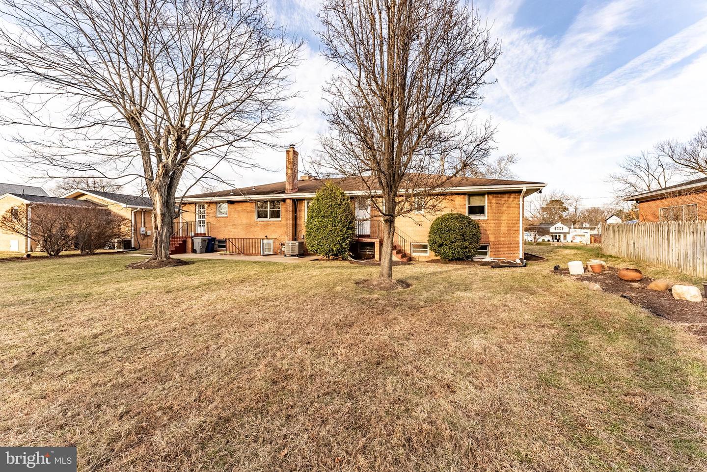 2201 ROLLINS DR, ALEXANDRIA, Virginia 22307, 4 Bedrooms Bedrooms, ,3 BathroomsBathrooms,Residential,For sale,2201 ROLLINS DR,VAFX2285924 MLS # VAFX2285924