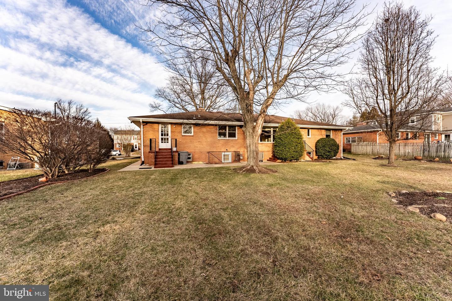 2201 ROLLINS DR, ALEXANDRIA, Virginia 22307, 4 Bedrooms Bedrooms, ,3 BathroomsBathrooms,Residential,For sale,2201 ROLLINS DR,VAFX2285924 MLS # VAFX2285924